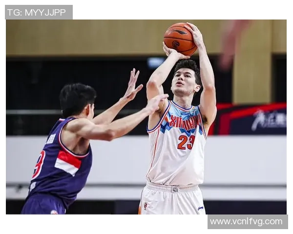 上海篮球队强势领跑洲际杯积分榜以93分稳居第一位 上海篮球队强势领跑洲际杯积分榜以93分稳居第一位